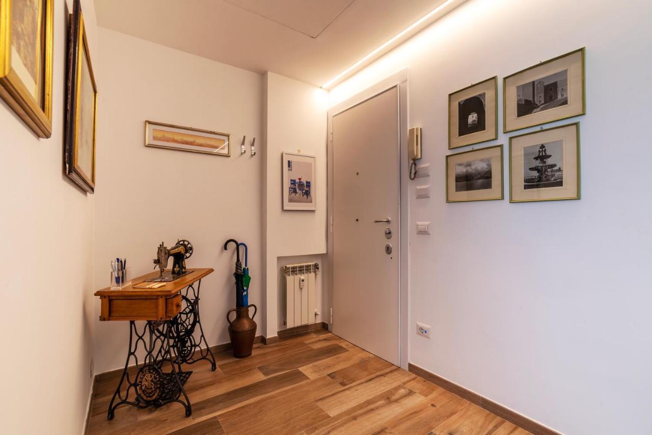Piazza Re Di Roma Comfy Apartment Екстериор снимка